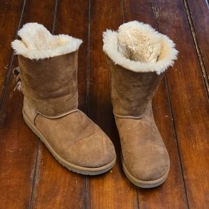 UGG Chestnut Shearling Winter Boots